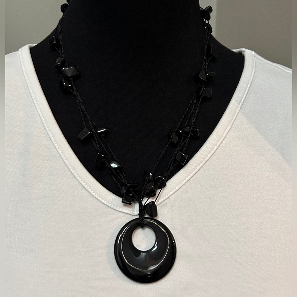 Handmade Black Beaded Pendant Necklace NEW